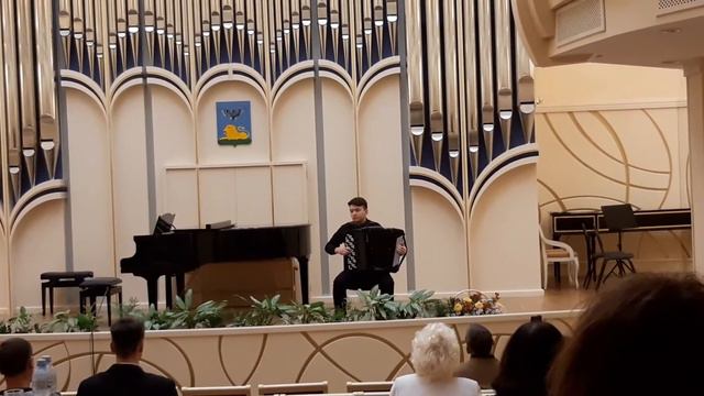 Н.Малыгин "Девичьи разговоры". Выступает Илья Харитонов смотреть онлайн