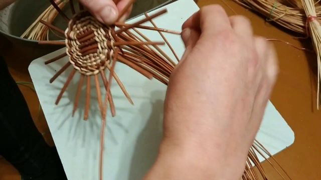 Плетение круглого донышка смотреть онлайн