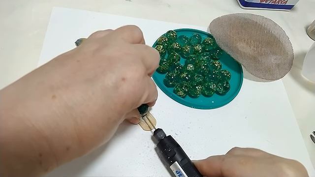 Бусины из эпоксидной смолы.Бусины из эпоксидной смолы.