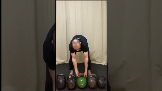 Сколько весит гиря, столько с ней и выпадов 40/32/24/16/8 кг смотреть онлайн