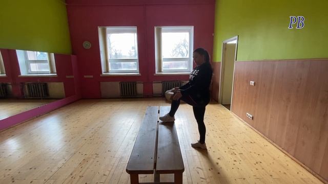 Как я поддерживаю форму на карантине,импровизированная качалка из своих средств.??? смотреть онлайн