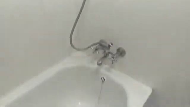 «Купаться в ванной просто страшно!»