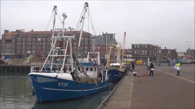 Duitse kotters binnenkomst 1(SC34) vangst lossen en naar zee 25-10-2016 смотреть онлайн