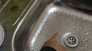 Кран с теплой водой на кухне в доме без водопровода