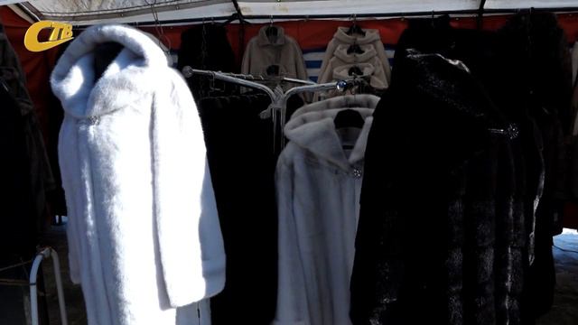 В ЖЕЛЕЗНОГОРСКЕ ОТКРЫЛАСЬ ЯРМАРКА РОССИЙСКИХ И БЕЛОРУССКИХ ТОВАРОВ смотреть онлайн