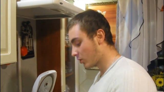 Тушеные кальмары в сметане в мультиварке