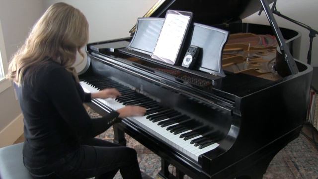 Minuet in G Major by J.S. Bach (RCM Level 2 List A 2022 Celebration Series) смотреть онлайн