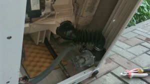 Не сливает воду стиральная машина Aqualtis Hotpoint Ariston AQXD 129