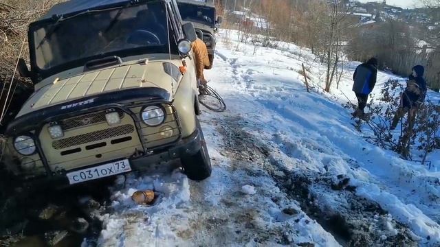 Hummer H2 в деле. Видео не по мототеме смотреть онлайн