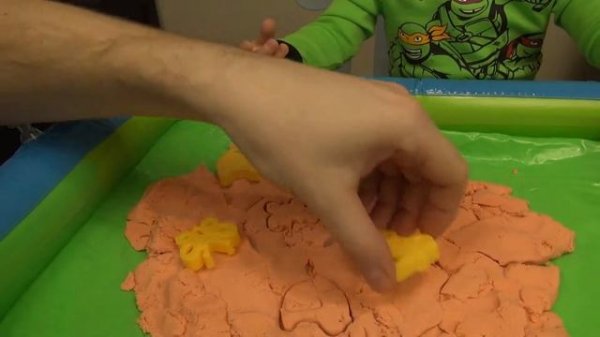 КИНЕТИЧЕСКИЙ ПЕСОК для детей - набор домашняя песочница ✪ Kinetic sand home sandbox ツ MaxiKids