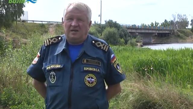 В Конаково мальчик неудачно прыгну с городского моста смотреть онлайн