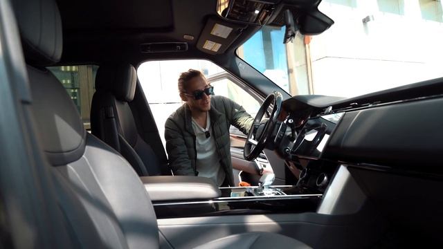 Range Rover оклеили глянцевым полиуретаном #оклейкаавтопленкой #детейлинг #бронепленка смотреть онлайн