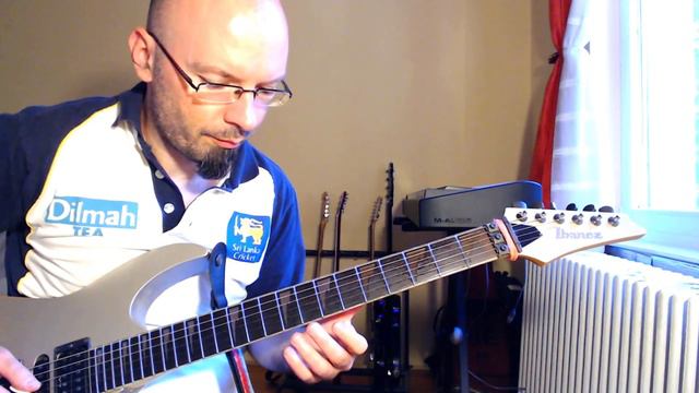 Beautiful, dark guitar chord progression (demonstration only) смотреть онлайн