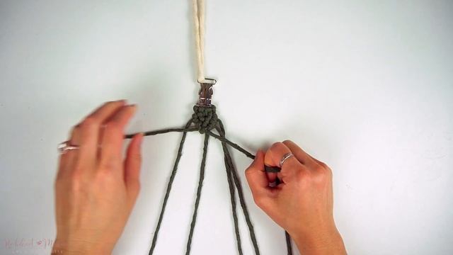 DIY: How To Make A Macrame Dog Collar | Clove Hitch Pattern