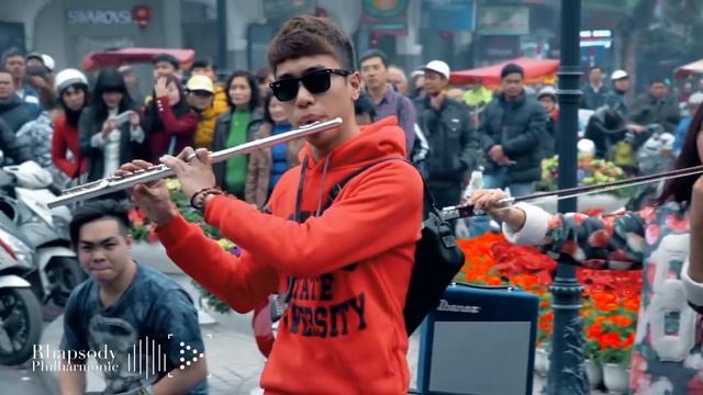 FLASHMOB Wake me up Rhapsody Philharmonic смотреть онлайн