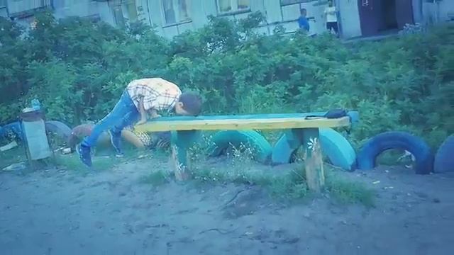 Как можно в 10 лет такое делать? смотреть онлайн