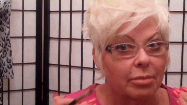 How to Get Rid of a Double Chin with Makeup смотреть онлайн