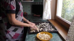 как сохранить чеснок на зиму  (до нового урожая )