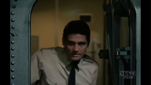 David Hedison Burns Himself Up with a Flamethrower смотреть онлайн