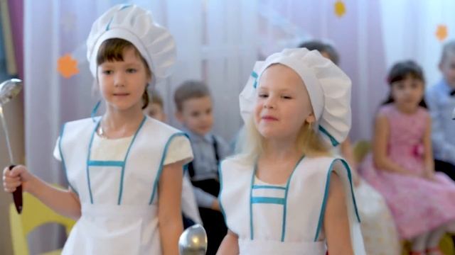 Песня поварят - Варись варись кашка. смотреть онлайн