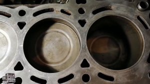 Поршня в блок. Обжим колец. Протяжка шатунных вкладышей.