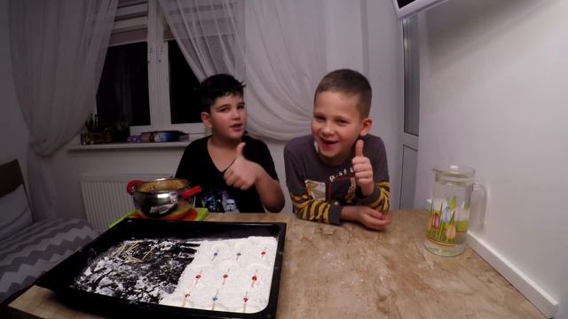 ЛЕДЕНЦЫ НА ПАЛОЧКЕ В ДОМАШНИХ УСЛОВИЯХ смотреть онлайн
