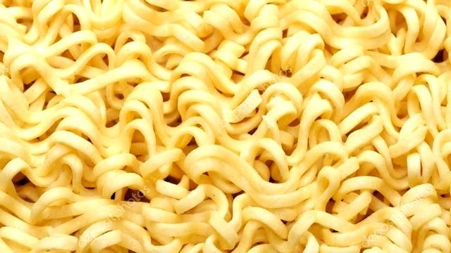 Ученые раскрыли влияние «Доширака» на организм смотреть онлайн