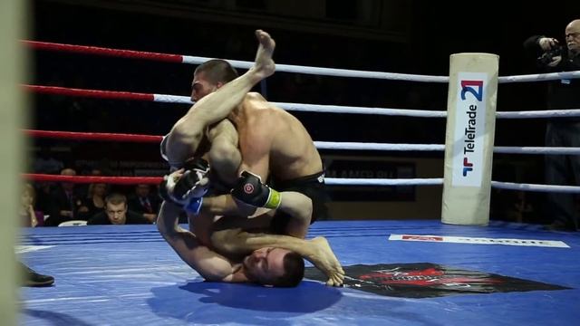 Замир Мирзабеков (Саратов/Россия) vs Илья Кузьминов (Тюмень/Россия) смотреть онлайн