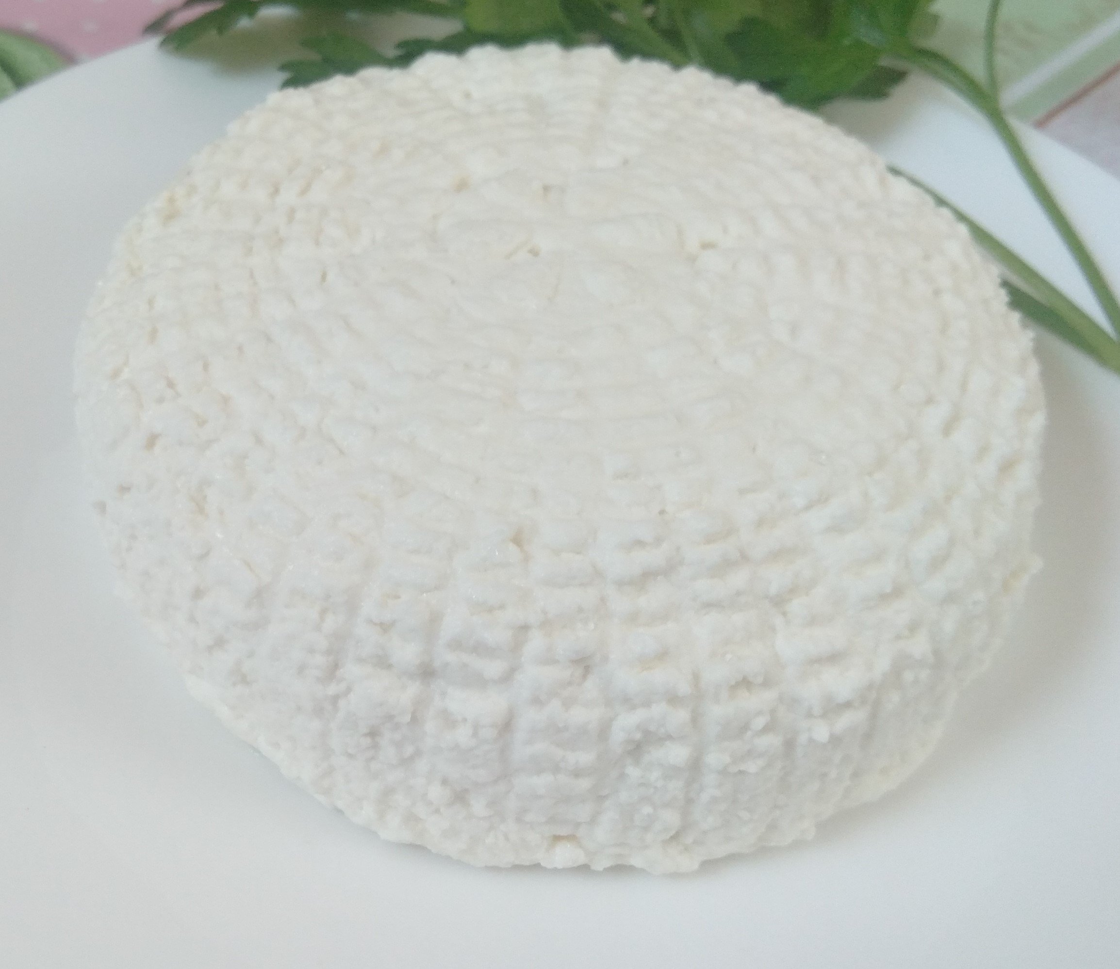 ?? "Сырная мечта: домашний сыр с улыбкой за копейки!" БЕРЕМ МОЛОКО И УКСУС И ПОЛУЧАЕМ СЫР! смотреть онлайн