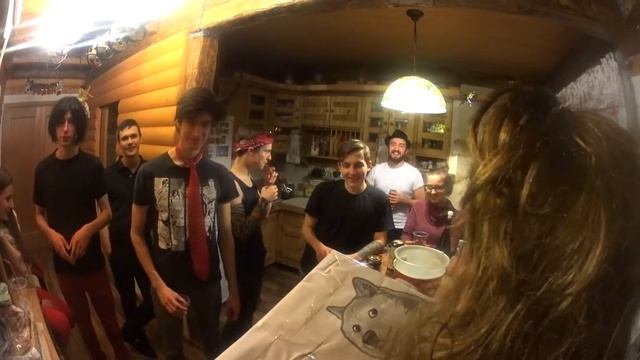 Вручение подарка смотреть онлайн