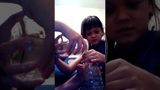 Как перелить в из стеклянной банке в бутылку смотреть онлайн