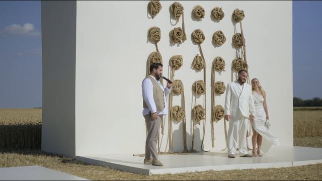 YOU ME US смотреть онлайн