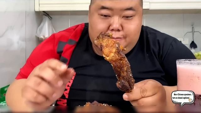 Half a fan of pork chops to make "Huamei Spare Ribs", Monkey's new way to eat pork chops смотреть онлайн