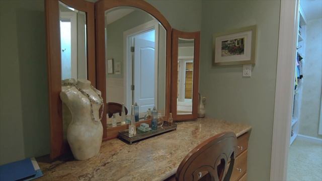 121 W Indiana Ave in Beach Haven Terrace смотреть онлайн