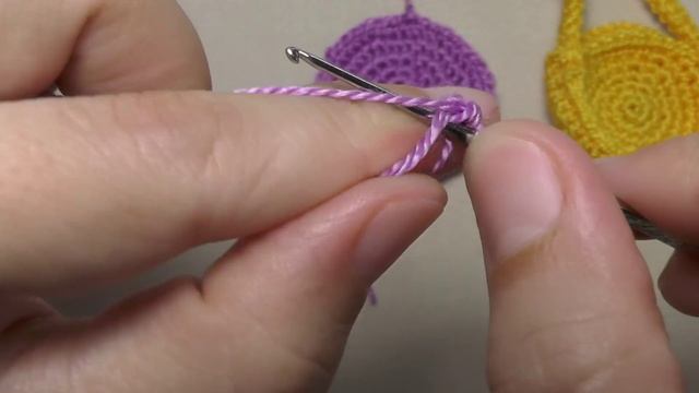 Сумка для куклы Монстр Хай. Как вязать сумку. Урок вязания для начинающих. Monster High. смотреть онлайн