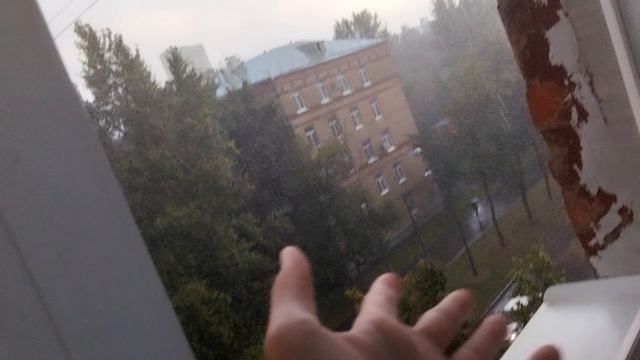 Элис новости сильный дождь и гром сильно в эту пятницу в районе города Москвы смотреть онлайн