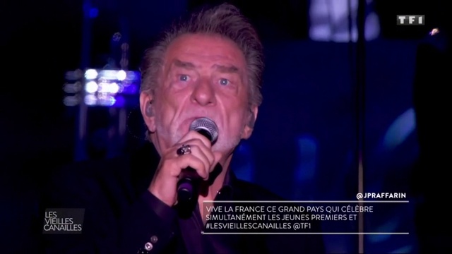 Eddy Mitchell - Le Cimetière des Eléphants ( Les Vieilles Canailles 24 Juin 2017 ) смотреть онлайн