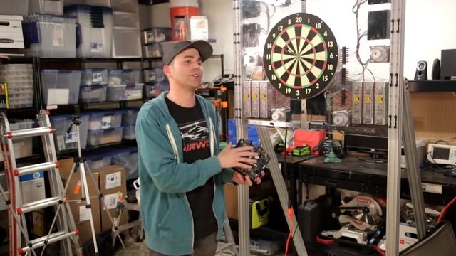 Automatic Bullseye, MOVING Dartboard смотреть онлайн