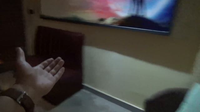Поездом на остров Хайнань. Вокзал, поезд, контроль, гостиница, еда - Жизнь в Китае #208 смотреть онлайн