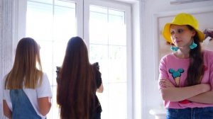 ОСТАЛАСЬ НОЧЕВАТЬ У ЛЕДИ ДИАНЫ что произошло