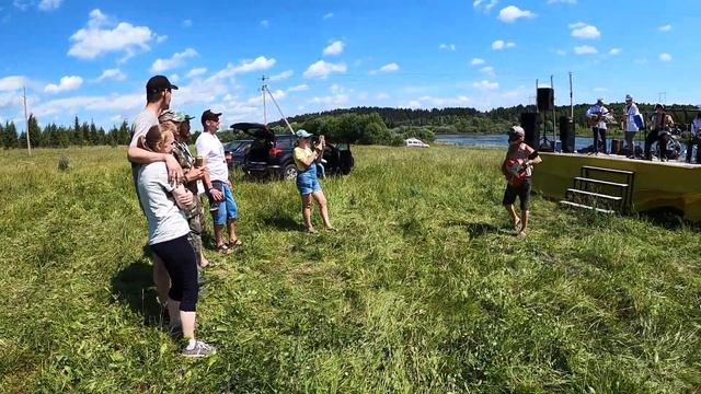 Группа Авокадо на фестивале мото туризма. Мальчиш Кибальчиш- А шляпу он носит на панаму! смотреть онлайн