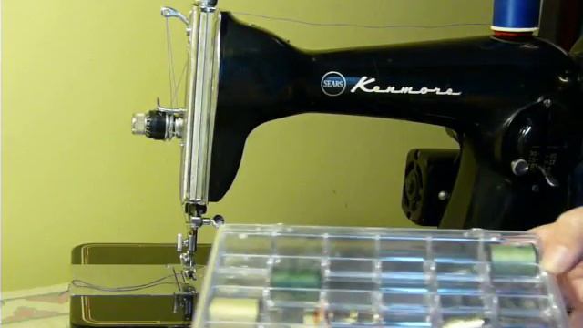 NIFTYTHRIFTYGIRL: Vintage Kenmore model 27 Class 15 clone straight stitch sewing machine смотреть онлайн