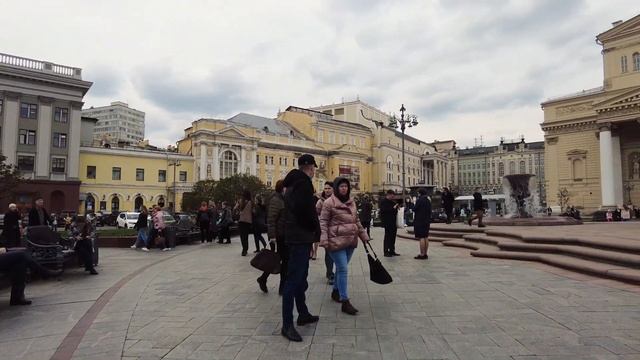 Театральный проезд. Прогулка по Москве. Moscow, Teatralny proezd. Walk city. смотреть онлайн