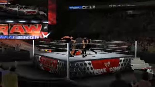 WWE'13 Ryback VS The Shield смотреть онлайн