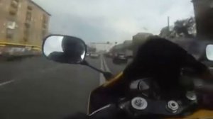 Копия видео Yamaha R1    Сатана вселился в байкера!!!