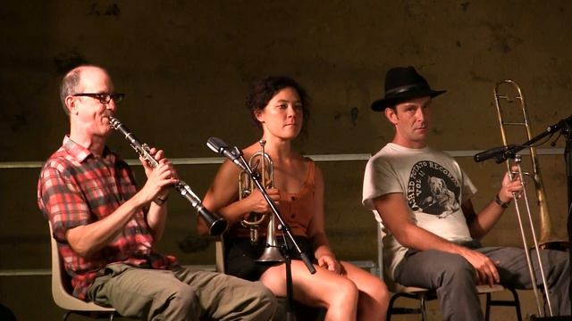 TUBA SKINNY - Magnolia Stroll смотреть онлайн