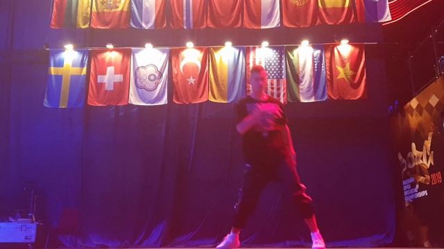 10 TOP ROCK MOVES IN A MINUTE | Top Rock dance moves Flavour | Old School style Hip Hop moves смотреть онлайн