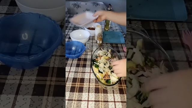 Fırında tavuk kanat -sebze. Запеканка куриные крылышки с овощами смотреть онлайн