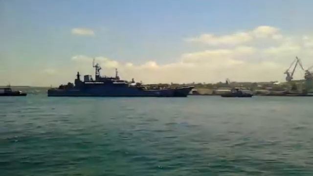 Военный корабль вблизи смотреть онлайн