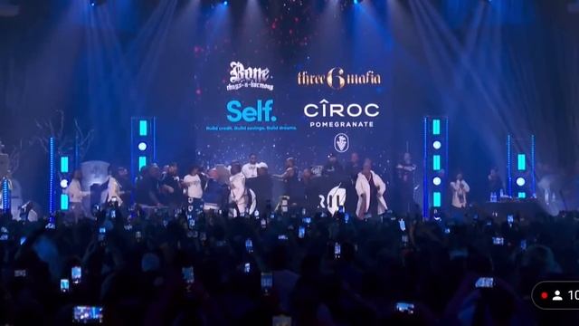 Fight Breaks Out - Three 6 Mafia and Bone Thugs fight on stage at Verzuz Battle смотреть онлайн
